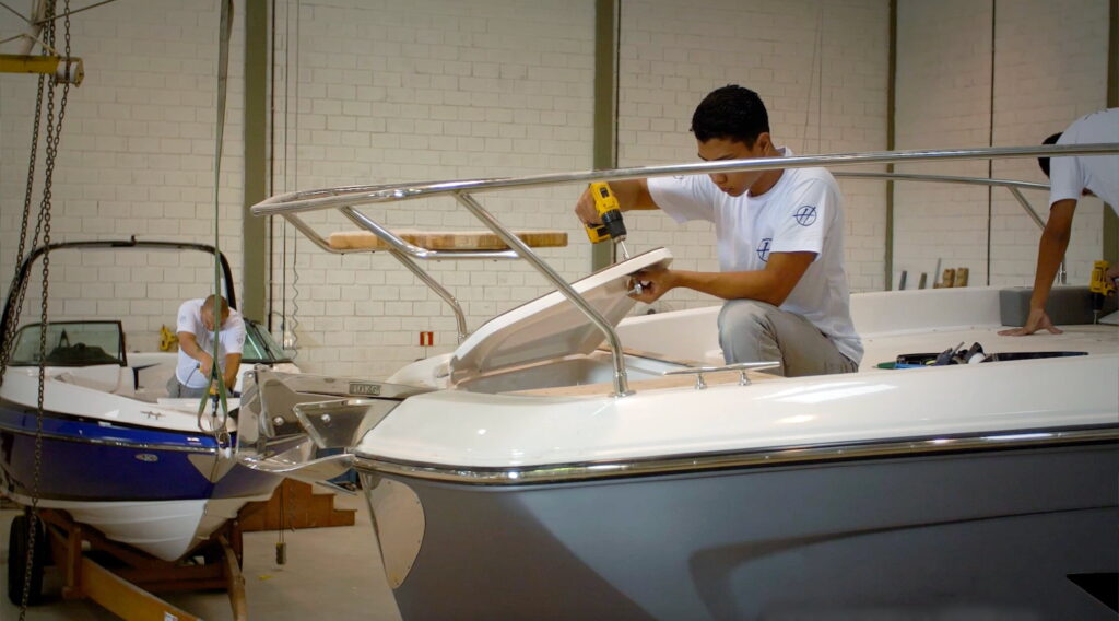 Hanover Shipyard 4 - Shop and buy used or new boats at Best Selling Boats.