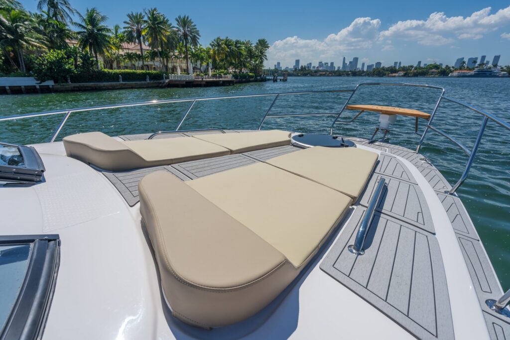 Hanover Yachts photo 375 375 (12) affordable Luxury boats with Best Selling Boats - Shop and buy used or new boats at Best Selling Boats.