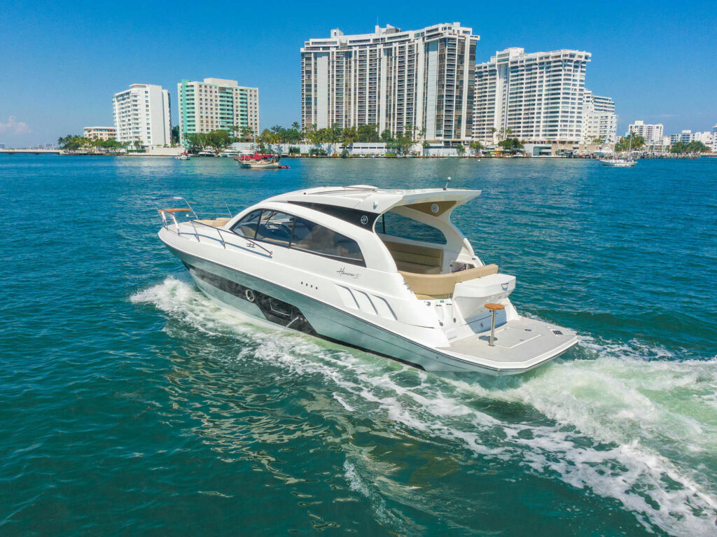 Hanover Yachts photo 375 375 (18) affordable Luxury boats with Best Selling Boats - Shop and buy used or new boats at Best Selling Boats.