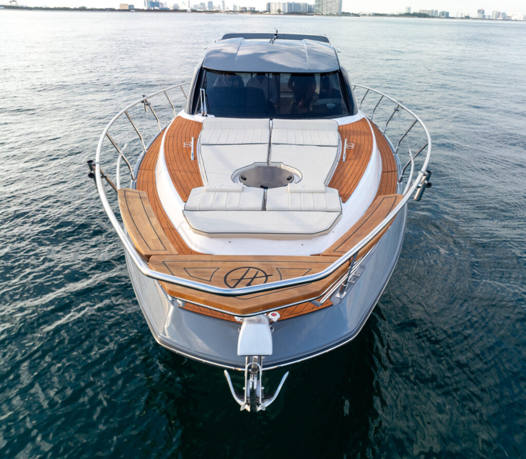 Hanover Yachts photo 415 drone DIGIGEN – Hanover affordable Luxury boats with Best Selling Boats - Shop and buy used or new boats at Best Selling Boats.