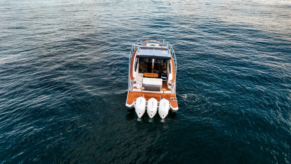 Hanover Yachts photo 415 drone DRONE48 affordable Luxury boats with Best Selling Boats - Shop and buy used or new boats at Best Selling Boats.