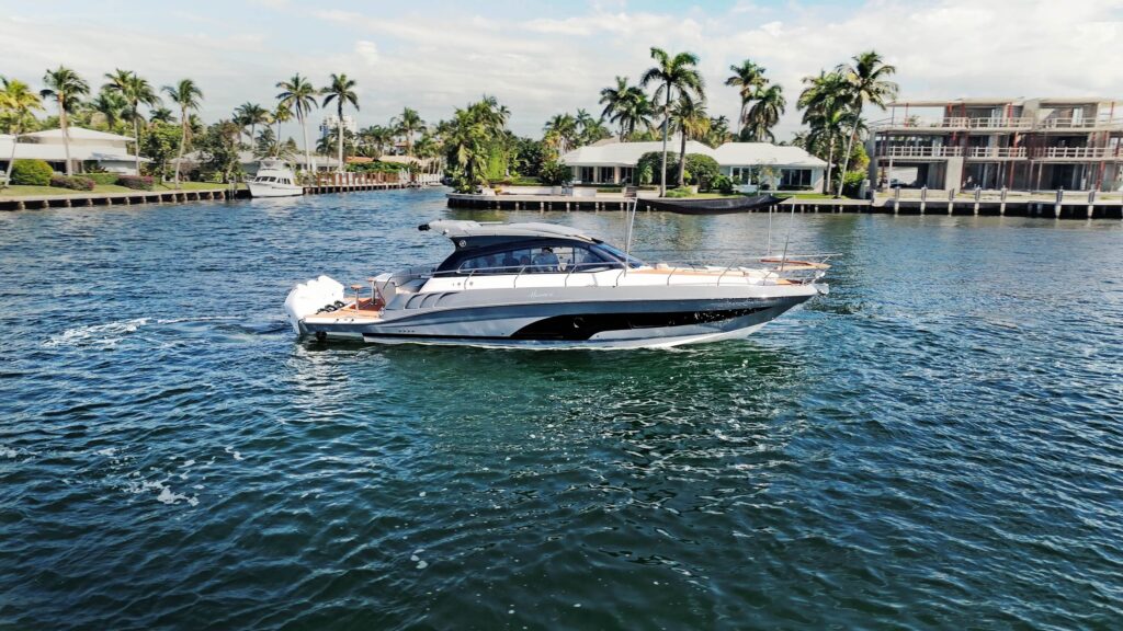 Hanover Yachts photo 415 drone Hanover Yachts photo 415 drone Pure Gray affordable Luxury boats with Best Selling Boats affordable Luxury boats with Best Selling Boats - Shop and buy used or new boats at Best Selling Boats.