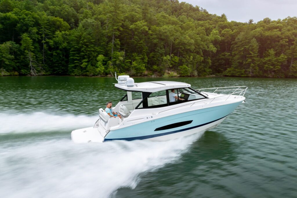 Regal Drone 36grandecoupe_running_21_248-2k-1536×1024 Shop and buy New or Used boats at Best Selling Boats - Shop and buy used or new boats at Best Selling Boats.