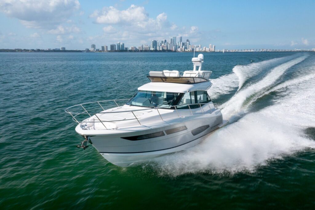 Regal Drone 38fly_drone_22_0716-2k-1536×1023 Shop and buy New or Used boats at Best Selling Boats - Shop and buy used or new boats at Best Selling Boats.