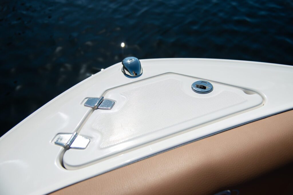 Regal Exterior download-11 Shop and buy New or Used boats at Best Selling Boats - Shop and buy used or new boats at Best Selling Boats.