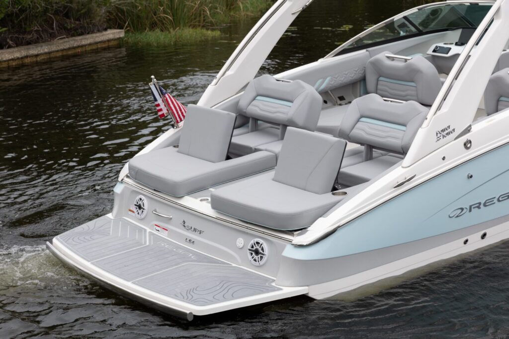 Regal Exterior download-9 Shop and buy New or Used boats at Best Selling Boats - Shop and buy used or new boats at Best Selling Boats.