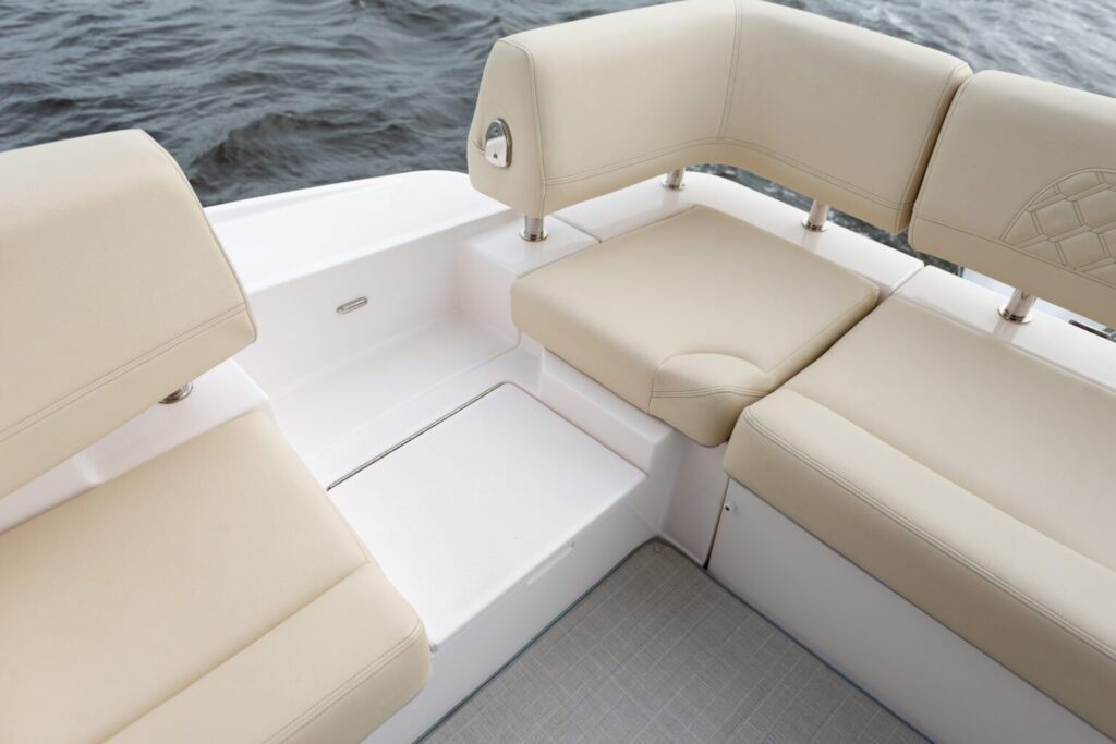 Regal Interior 42fxo_inset_21_037-2k-1536×1025 Shop and buy New or Used boats at Best Selling Boats - Shop and buy used or new boats at Best Selling Boats.