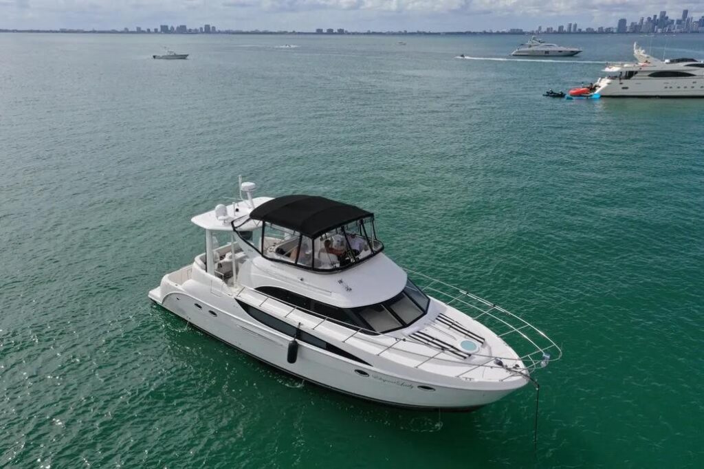 2004-meridian-459-motoryacht-power-9669919-20250130133624877-1_XLARGE.jpg - Shop and buy used or new boats at Best Selling Boats.