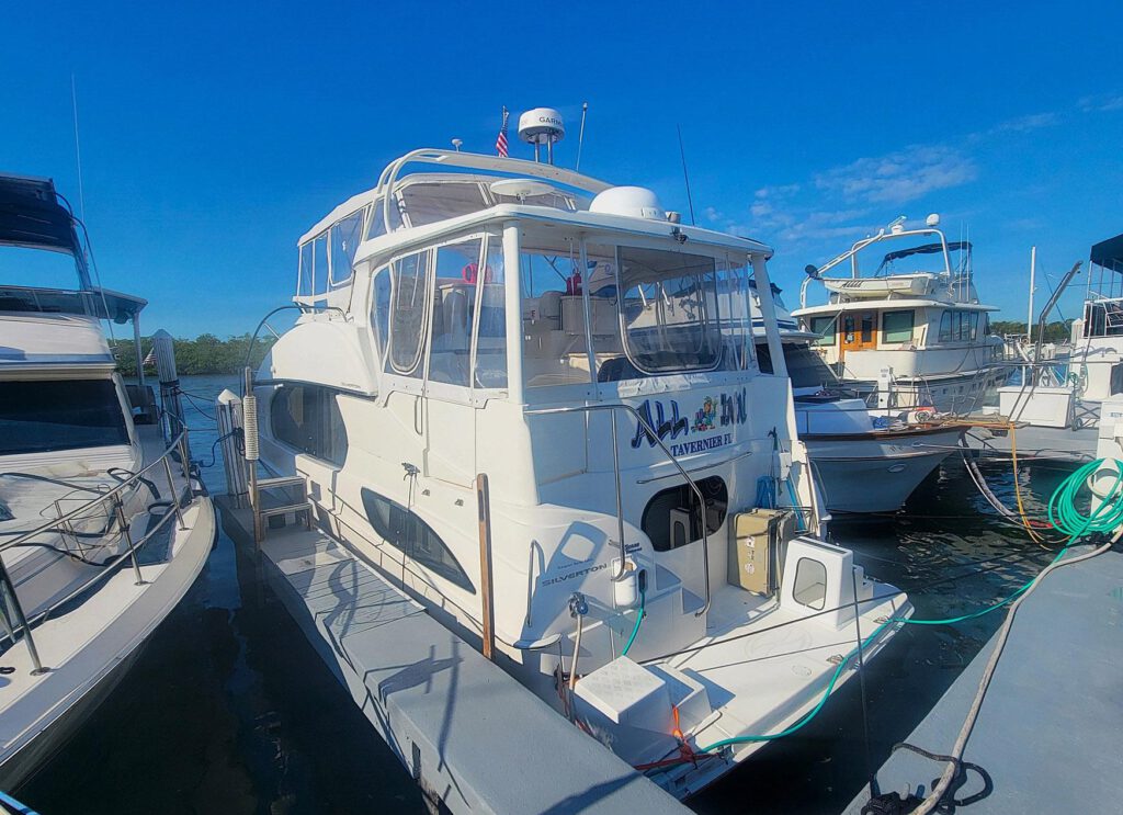 2005-silverton-43-motor-yacht-power-9626842-20241203093524643-1_XLARGE.jpg - Shop and buy used or new boats at Best Selling Boats.