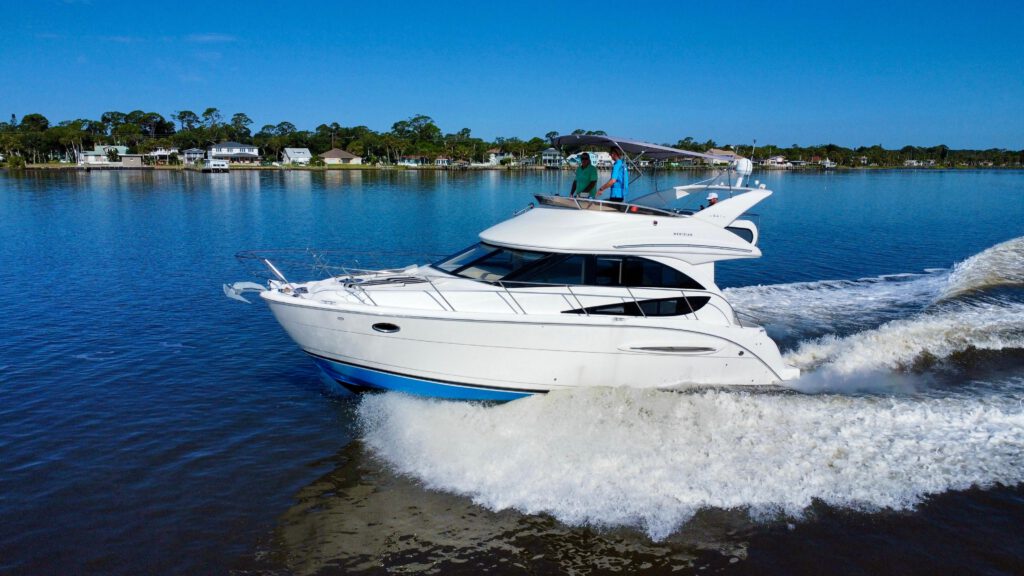 2006-meridian-341-sedan-power-9443194-20240625112159277-1_XLARGE.jpg - Shop and buy used or new boats at Best Selling Boats.