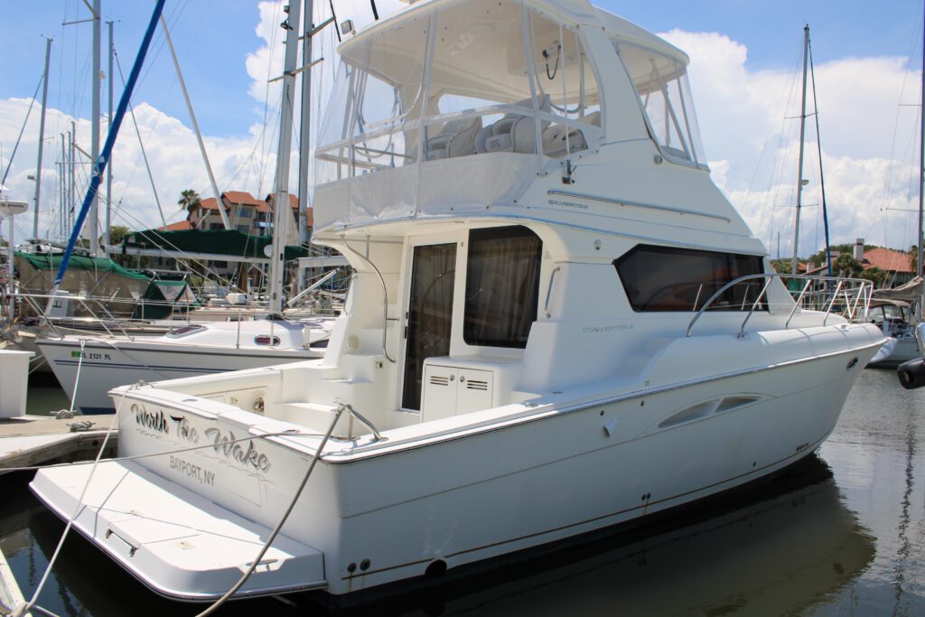 2007-silverton-42-convertible-power-9589583-20241021134240919-1_XLARGE.jpg - Shop and buy used or new boats at Best Selling Boats.