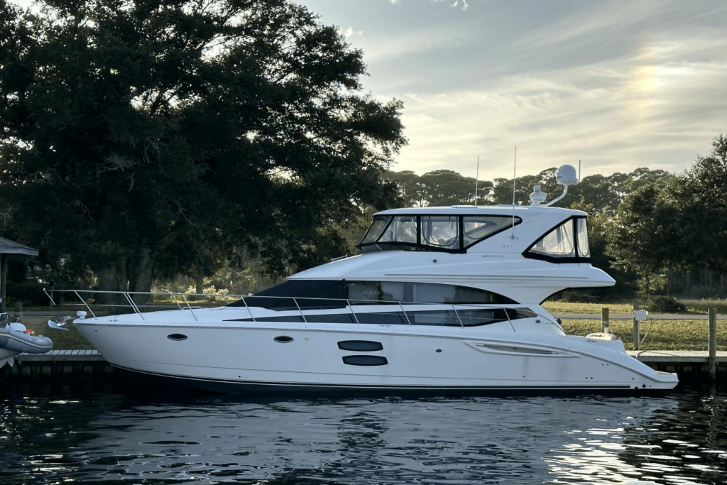 2015-meridian-441-sedan-power-9189957-957161616-0-050620240710-0.png - Shop and buy used or new boats at Best Selling Boats.