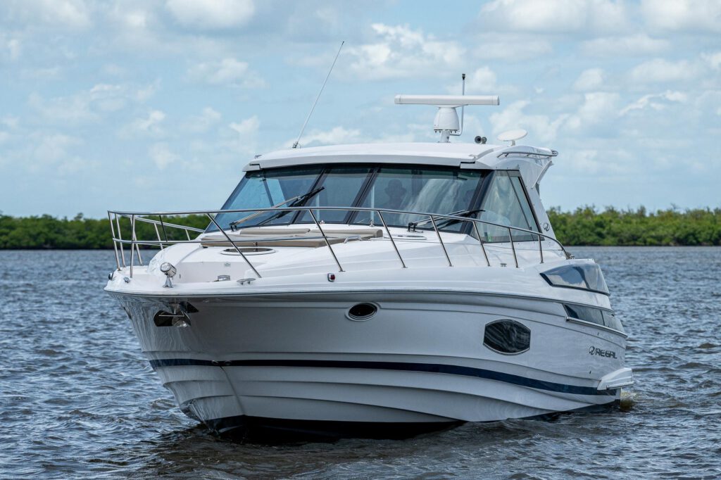 2015-regal-46-sport-coupe-power-9420499-20240618072928667-1_XLARGE.jpg - Shop and buy used or new boats at Best Selling Boats.