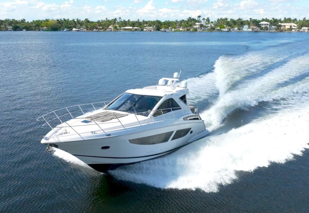 2017-regal-53-sport-coupe-power-9687075-974081109-0-180220251331-1.jpg - Shop and buy used or new boats at Best Selling Boats.