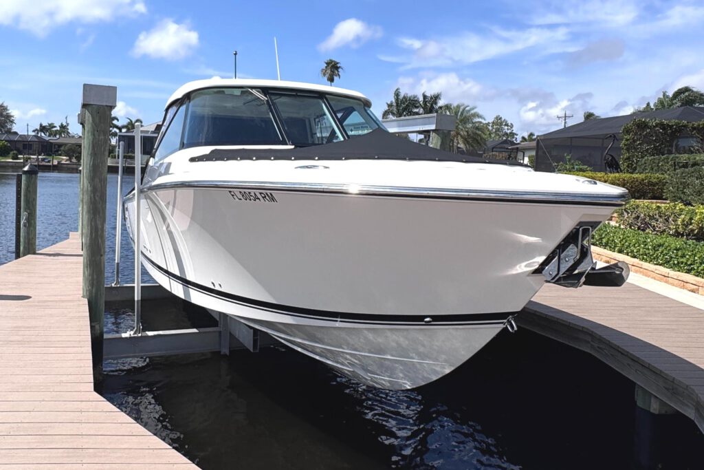 2018-pursuit-325-dc-power-9688695-20250219204256952-1_XLARGE.jpg - Shop and buy used or new boats at Best Selling Boats.