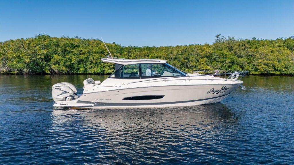 2022-regal-36-xo-power-9621963-20241125142344386-1_XLARGE.jpg - Shop and buy used or new boats at Best Selling Boats.