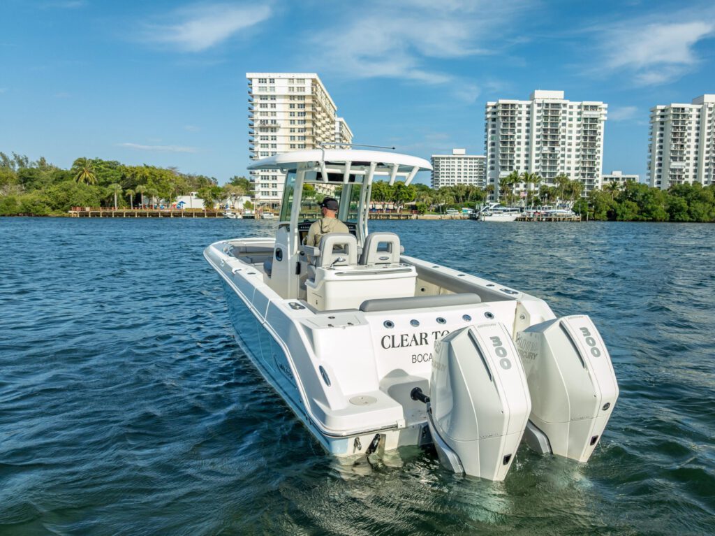 2023-boston-whaler-280-outrage-power-9690948-20250222074633434-1_XLARGE - Shop and buy used or new boats at Best Selling Boats.