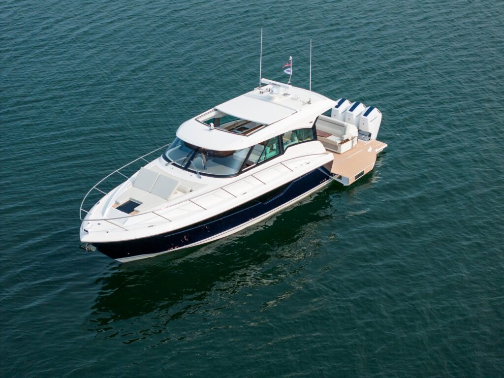 48LE_exterior-2024-15 - Shop and buy used or new boats at Best Selling Boats.