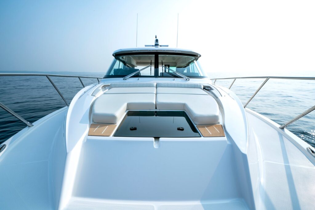 48LE_exterior-2024-16 - Shop and buy used or new boats at Best Selling Boats.