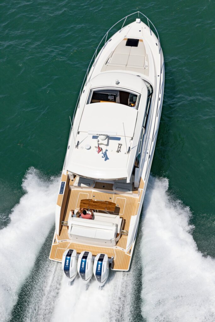 48LE_exterior-2024-23 - Shop and buy used or new boats at Best Selling Boats.