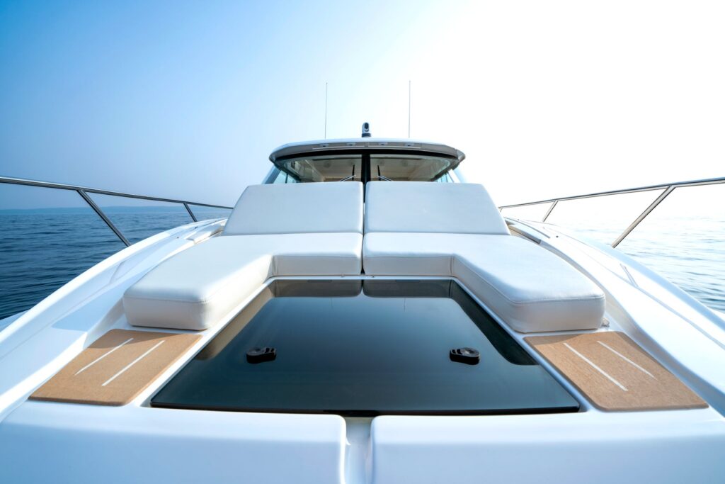 48LE_exterior-details-2024-16 - Shop and buy used or new boats at Best Selling Boats.