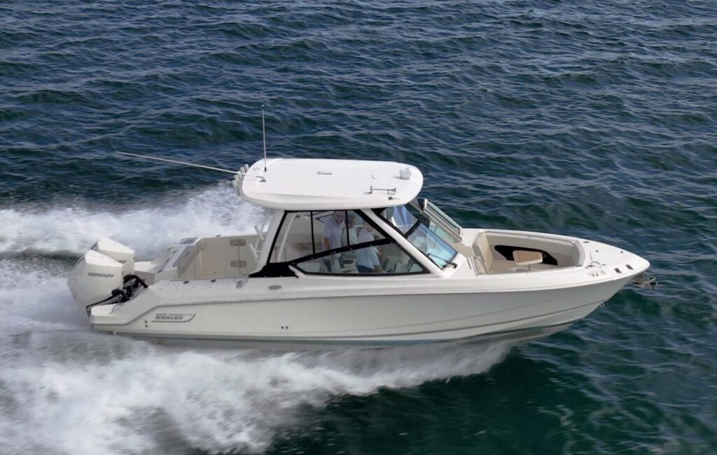 9134244_20231114103621441_1_XLARGE.jpg - Shop and buy used or new boats at Best Selling Boats.