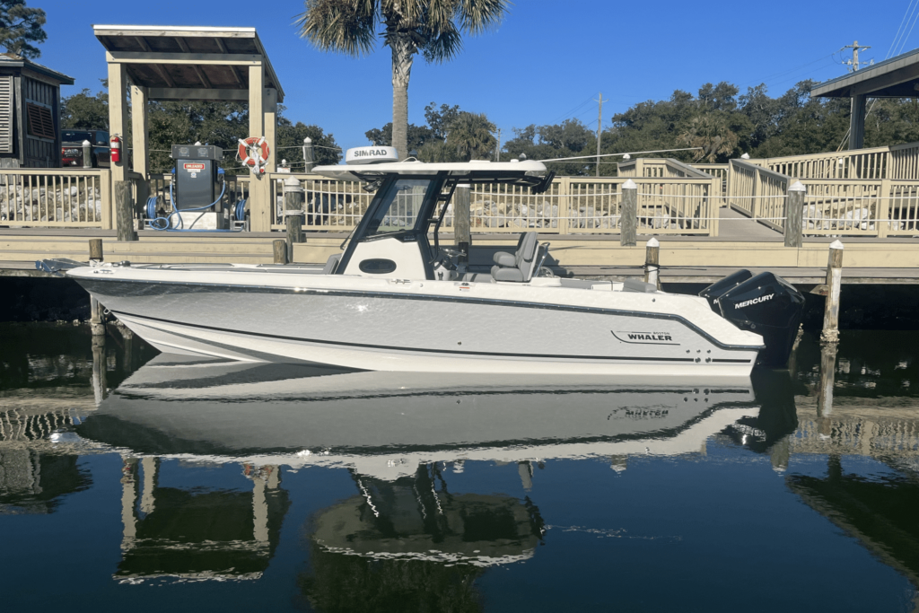 cfbg2p5gpreavct6nsil_cropped - Shop and buy used or new boats at Best Selling Boats.