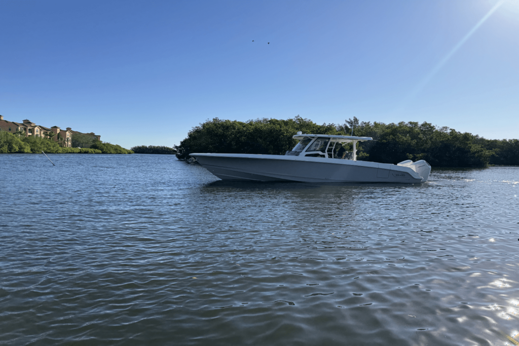 jhuo3npxsmlemneyrmt1_cropped - Shop and buy used or new boats at Best Selling Boats.