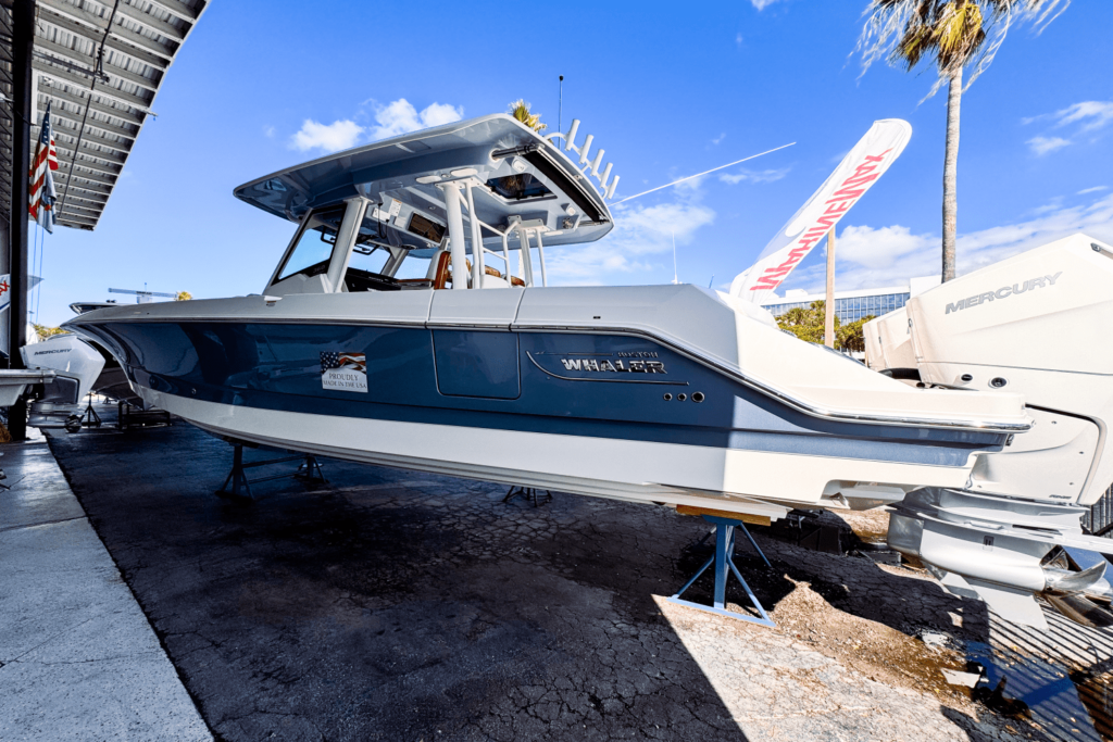 kqxq6flgucyr7nkb55en_cropped - Shop and buy used or new boats at Best Selling Boats.