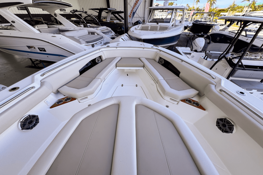 wyuw1pqrqxqk0lib5zi0_cropped - Shop and buy used or new boats at Best Selling Boats.